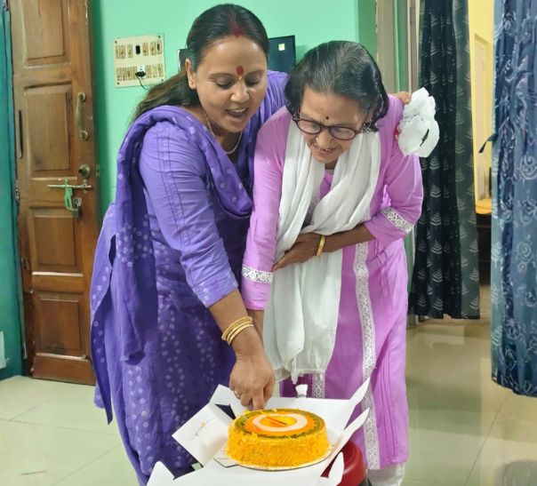 Elderly care at Ananda Niketan Foundation